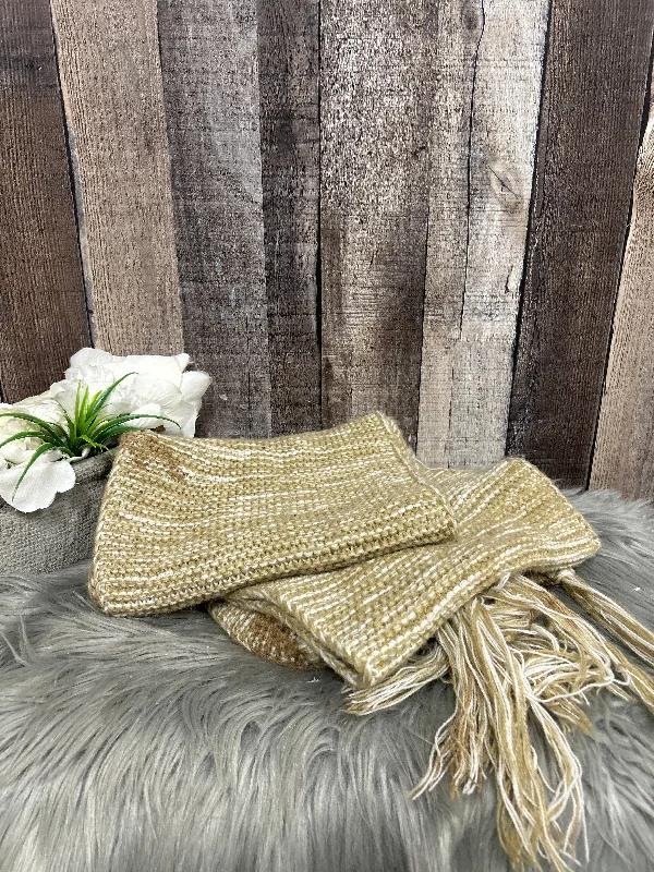 Scarf Winter By Cme In Tan