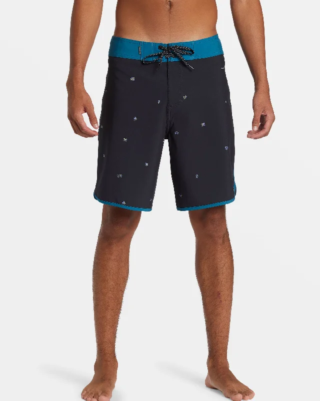 Surfsilk Scallop 19" Boardshorts - Black