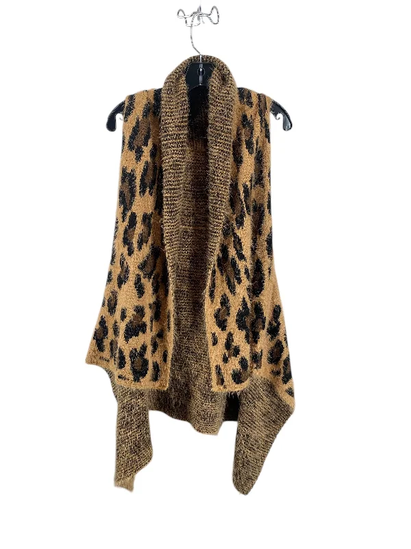 Vest Sweater By Clothes Mentor In Animal Print