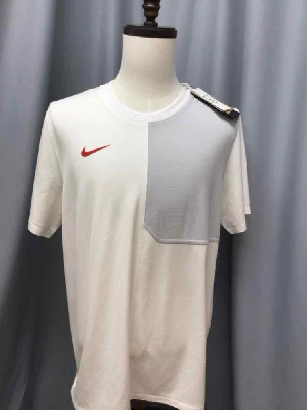 SIZE LARGE NIKE Men's SHIRTS