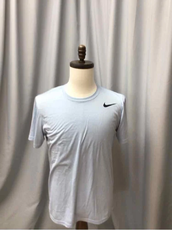 SIZE MEDIUM NIKE Men's SHIRTS