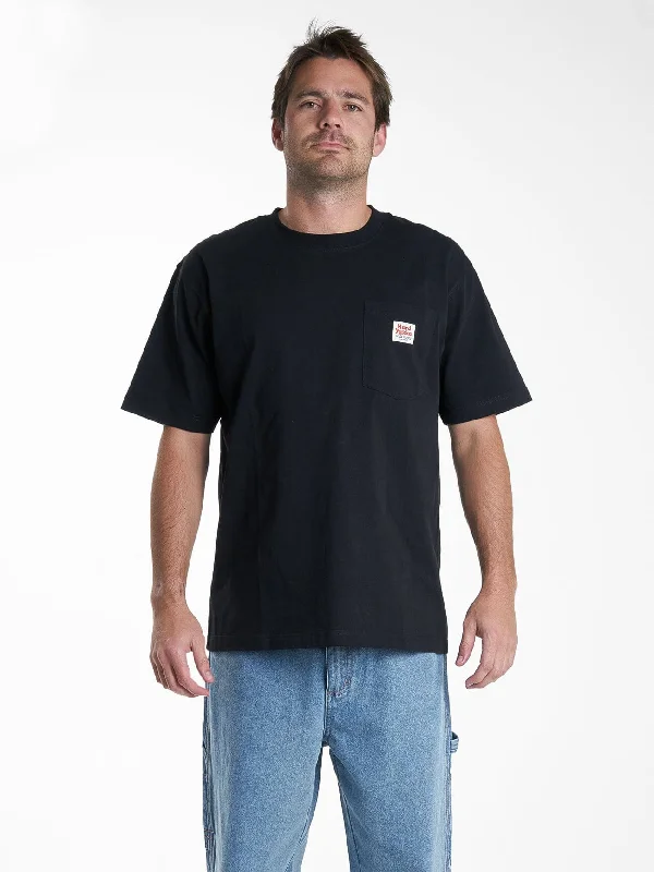 Hard Yakka X Thrills Oversize Pocket Tee - Black