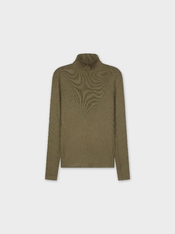 Knit Ribbed Turtleneck-Green